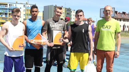 Ostrów Mazowiecka - Rozgrywki w koszykówce 3x3 cieszą się dużym zainteresowaniem