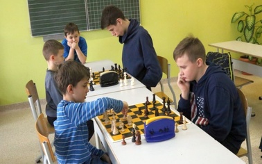 Ostrów Mazowiecka - Kacper Rydel z Wąsewa okazał się najlepszy w szachowym turni