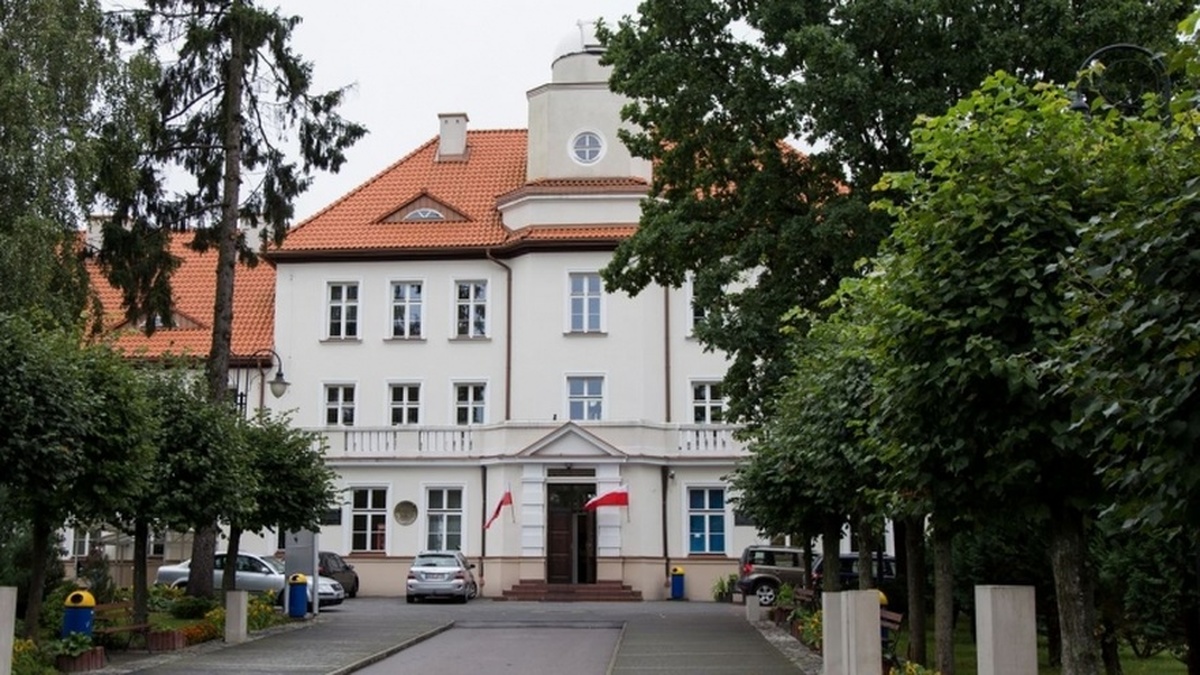 Liceum Ogólnokształcące W Ostrowi Mazowieckiej Ranking liceów. "Koperniczek" w pierwszej setce na Mazowszu - Ostrów