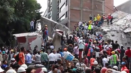 Ostrów Mazowiecka - Władze i lokalne media mówią już o 149 ofiarach śmiertelnych