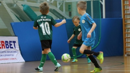 Ostrów Mazowiecka - To było prawdziwe piłkarskie święto w hali MOSiR przy ulicy 