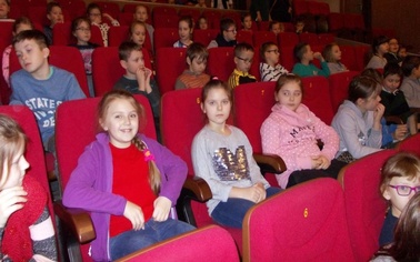 Ostrów Mazowiecka - Uczniowie klasy trzeciej z Zespołu Szkół Publicznych nr 1 w 