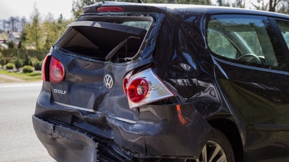 Ostrów Mazowiecka - Kierowca samochodu ciężarowego nie zachował bezpiecznej odle