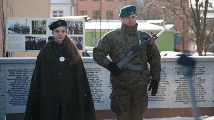 Ostrów Mazowiecka - Tradycyjnie w Ostrowi Mazowieckiej upamiętniono żołnierzy po